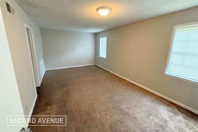 Building Photo - 1342 Heathcliff Dr