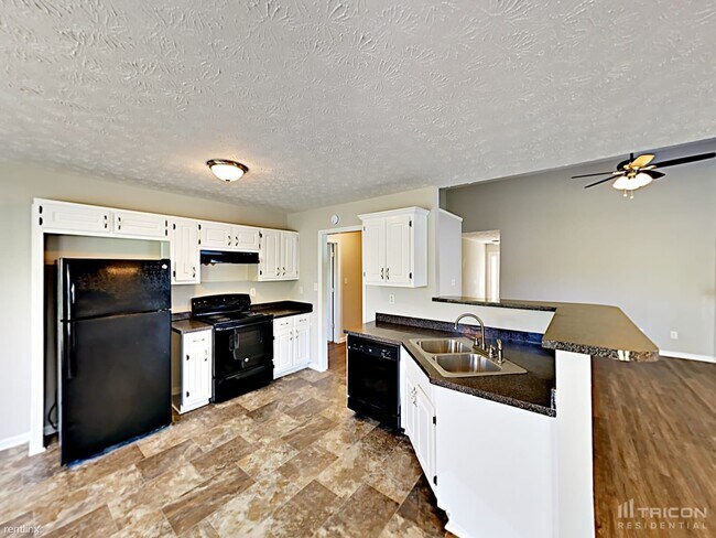 Building Photo - 65 Princeton Ct