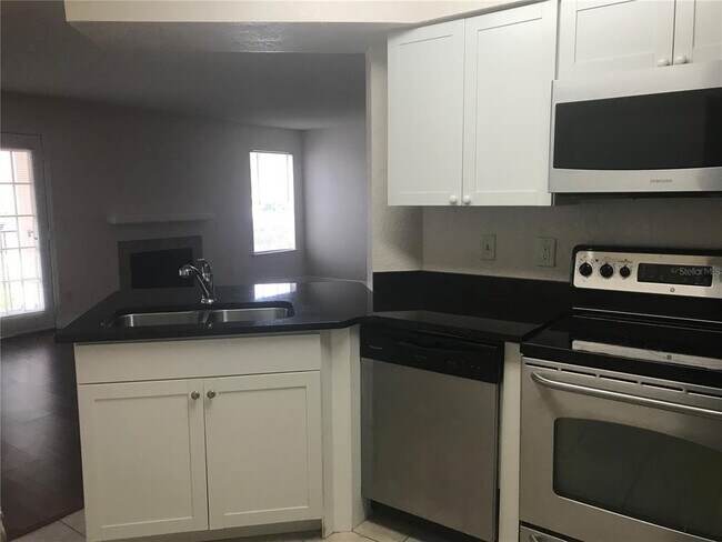 Foto del edificio - 2550 N Alafaya Trail