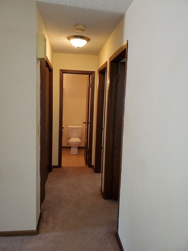 Building Photo - 2428 S Capri St