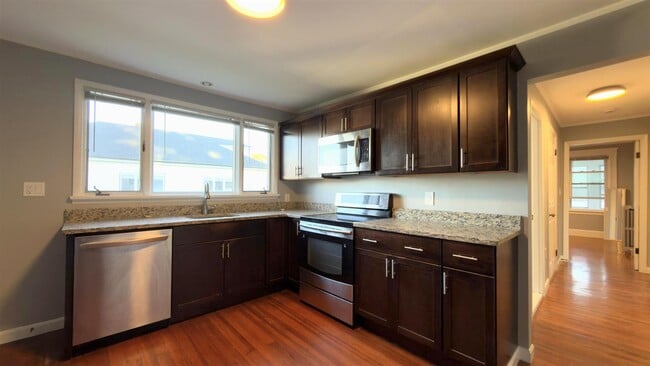 Building Photo - 62 Billings Ave