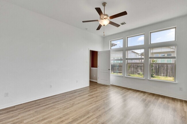 Building Photo - 175 Short Leaf Dr