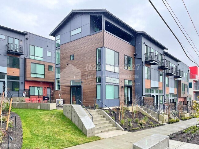 Building Photo - 2 br, 2 bath Townhome - 2040 24th Ave S -