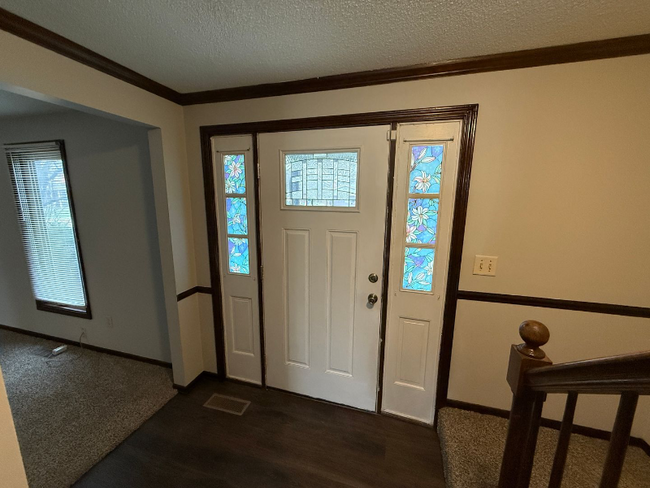 Building Photo - 7007 Tanbark Ln
