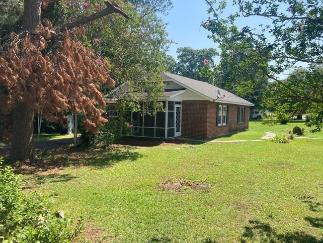 Foto del edificio - 326 N Elm St NW