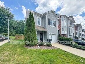 Building Photo - 10360 Caracara Dr