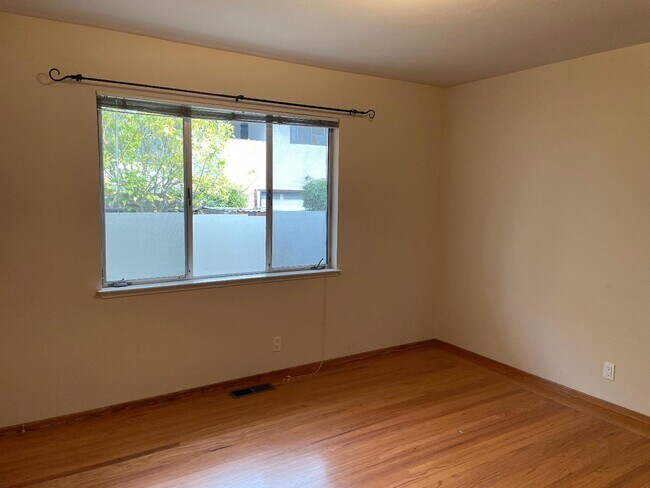 Foto del edificio - 254 Hawthorne Ave