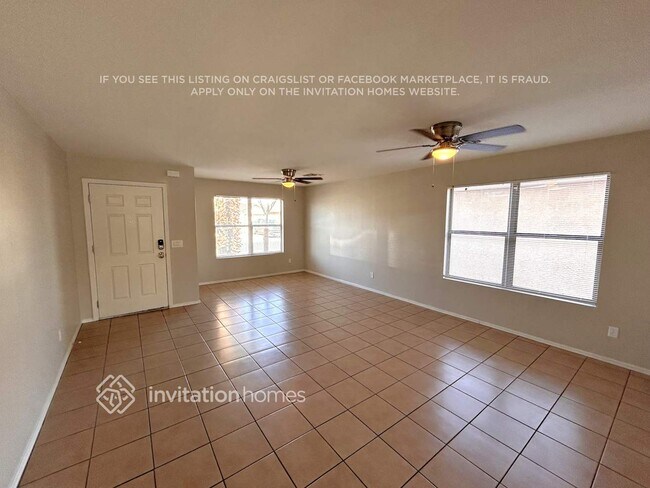 Foto del edificio - 11545 W Larkspur Rd