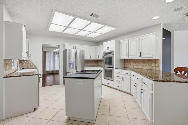 Foto del edificio - 4215 95th St