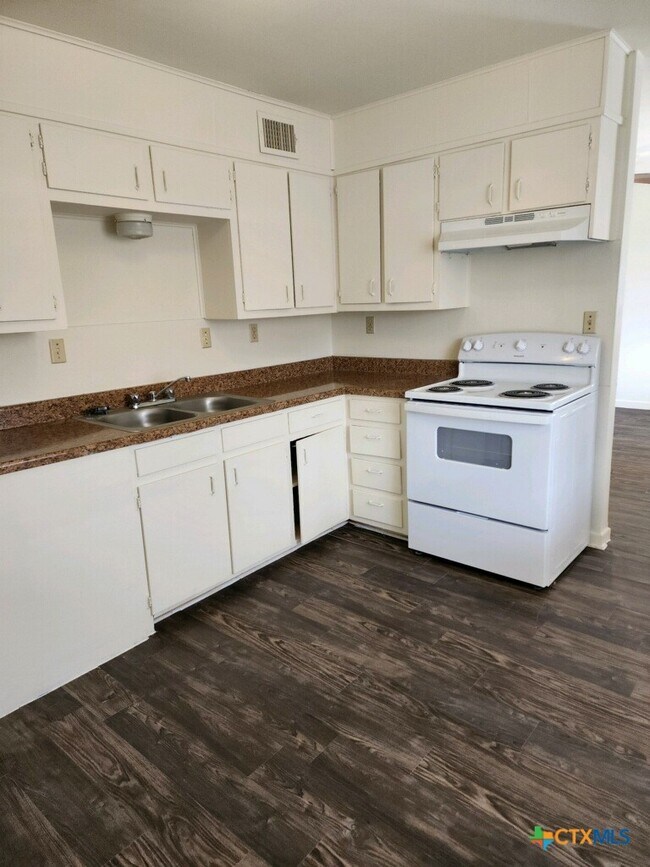 Foto del edificio - 309 Sunset Ln