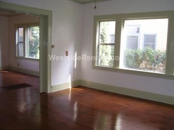 Foto principal - 1810 E 2nd St