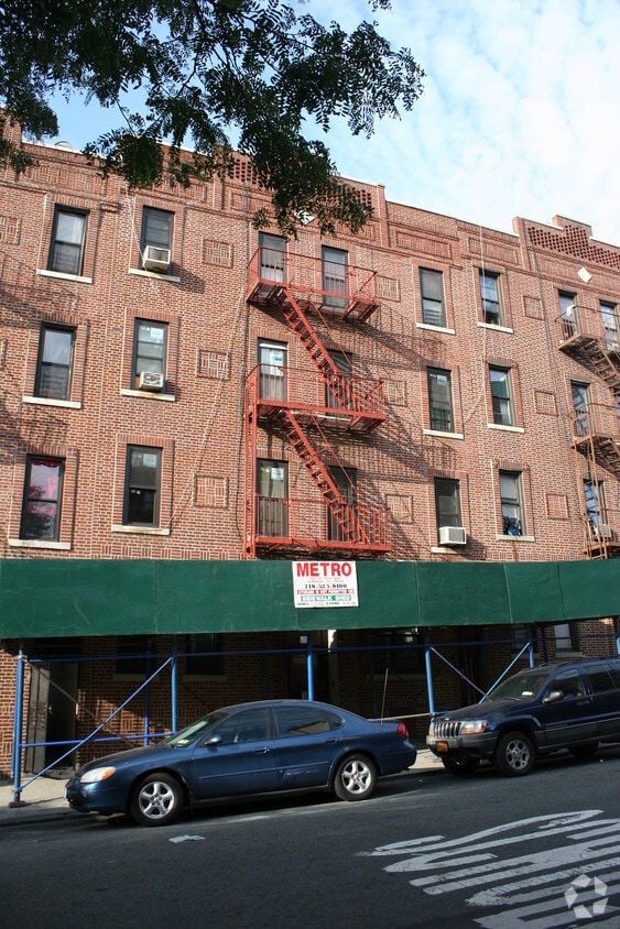 Primary Photo - 308 E 183rd St
