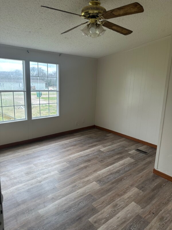 Building Photo - 123 Forest Creek Ln