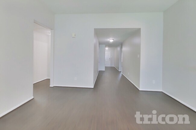 Foto del edificio - 12230 Scarlet River Dr