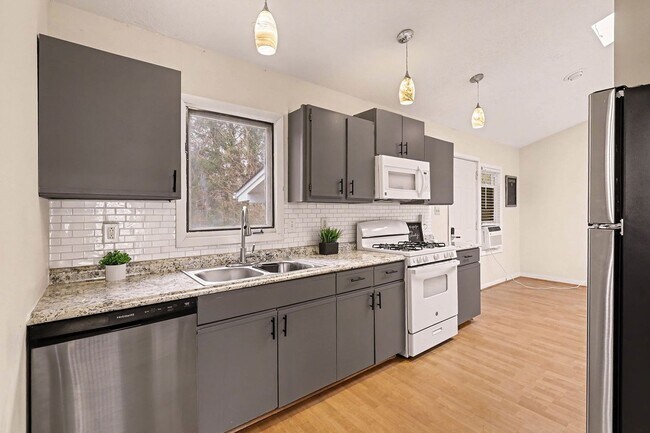 Foto del edificio - 205 Spring St