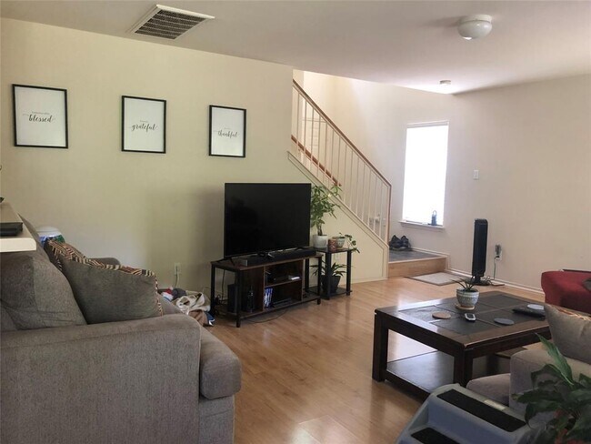 Foto del edificio - 2208 Billy Mills Ln