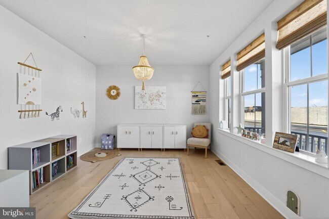 Foto del edificio - 22129 Clarksburg Rd