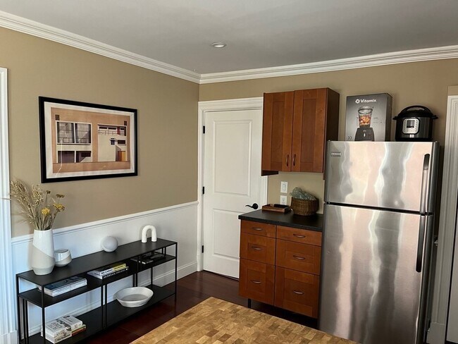 Building Photo - 5 Seaward Rd