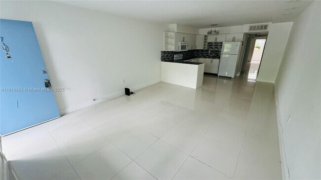 Foto del edificio - 1120 102nd St