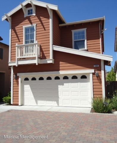 Foto principal - 8380 Bennington Ct