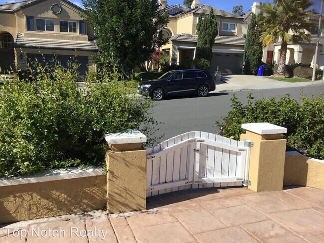 Foto del edificio - 4 br, 3 bath House - 11660 Windcrest Lane