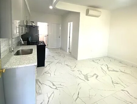 Foto del edificio - 8279 164th Pl