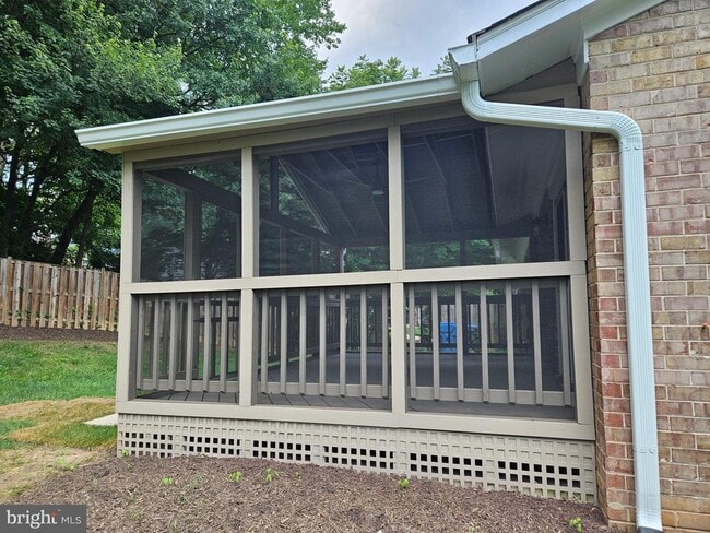 Building Photo - 5021 Swinton Dr