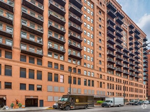 Building Photo - 165 N Canal St