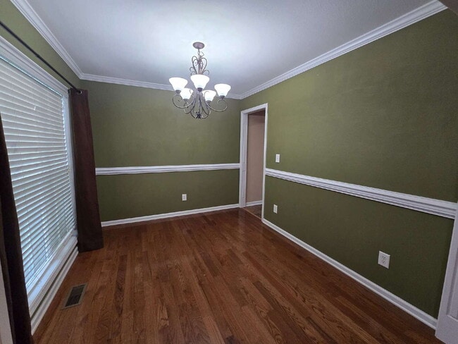 Building Photo - 3529 Southwood Dr