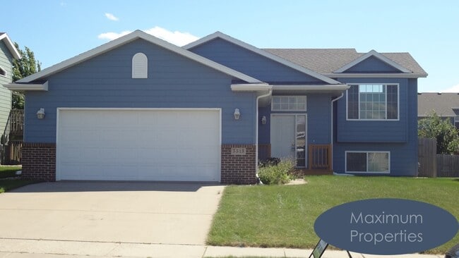 Building Photo - 5513 W Oakcrest Dr