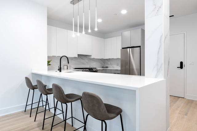 Foto del edificio - 3821 N Ashland Ave