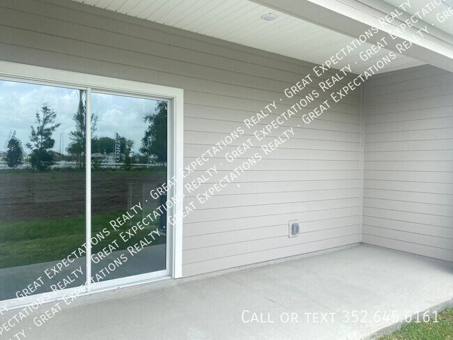 Foto del edificio - 4859 SW 81st Lp