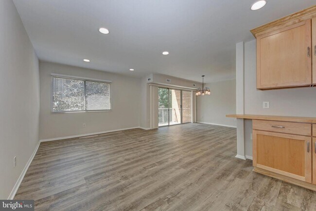 Foto del edificio - 2904 Kings Chapel Rd