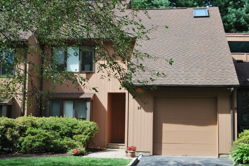 Primary Photo - 14 Littlewood Ct