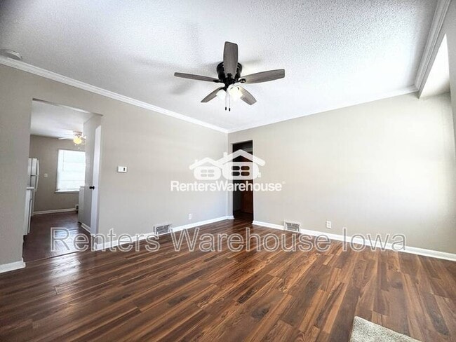 Building Photo - 1145 65th St