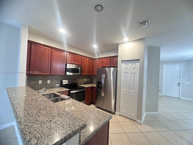 Foto del edificio - 15440 SW 119th Terrace