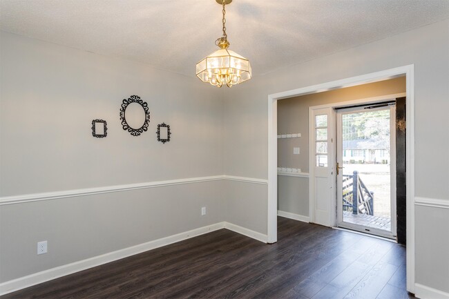 Building Photo - 332 Whitehall Dr
