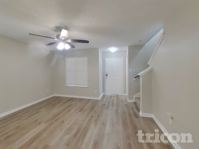 Foto del edificio - 21606 Dawn Timbers Ct