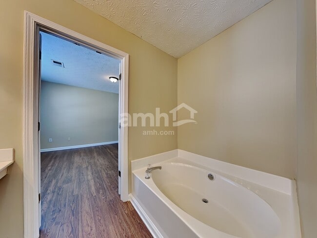 Building Photo - 183 Windcroft Cir NW