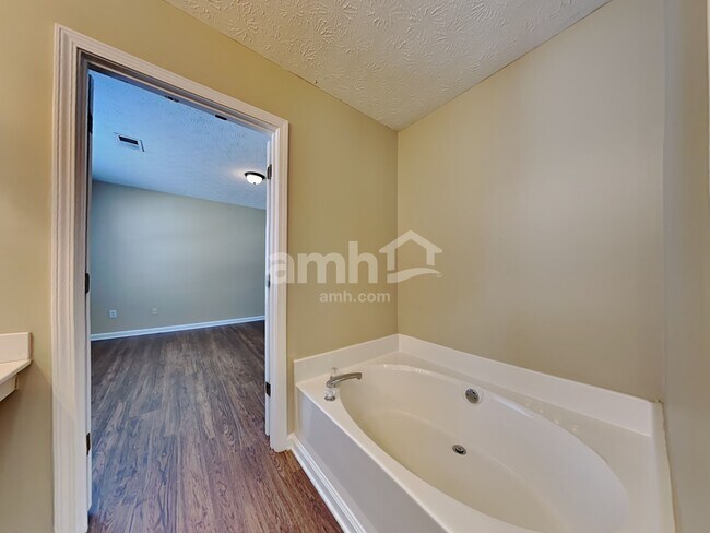 Foto del edificio - 183 Windcroft Cir NW