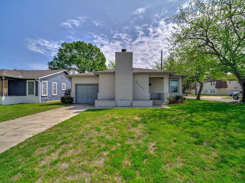 Primary Photo - 3237 Olive Pl