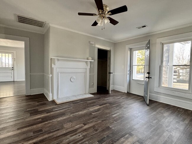 Foto del edificio - 3818 Old Camden Rd