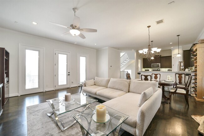 Foto del edificio - 925 W 19th St