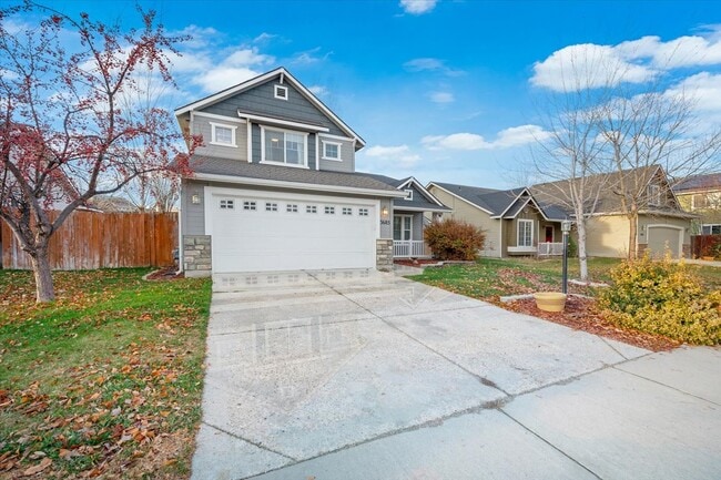 Building Photo - 3685 S Creekwood Way