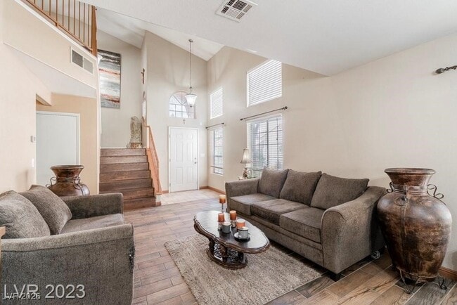 Building Photo - 1216 Olvera Way