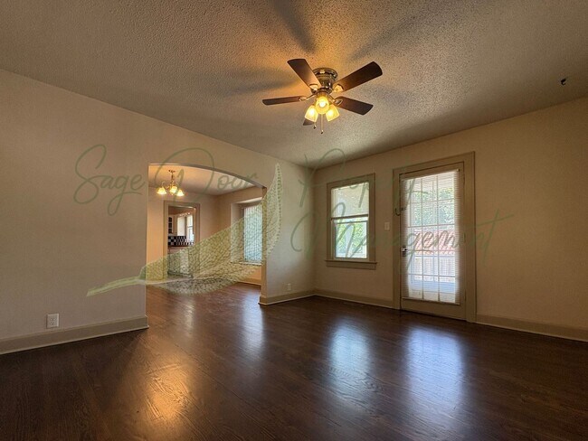 Foto del edificio - BEAUTIFUL HOME IN INDEPENDENCE!!