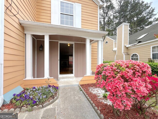 Foto del edificio - 790 Hampton Hill Ct