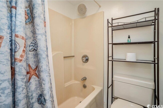 Foto del edificio - 4210 Pinehurst Cir