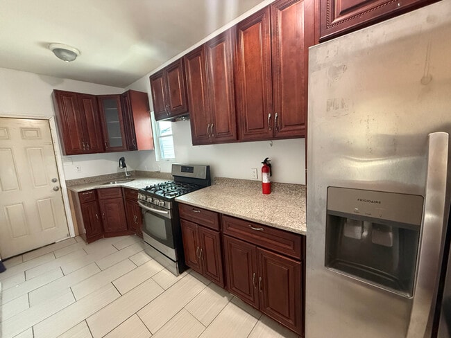 Photo - 218-78 Hempstead Ave Apartment