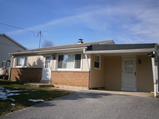 Primary Photo - 250 Rosedale Dr